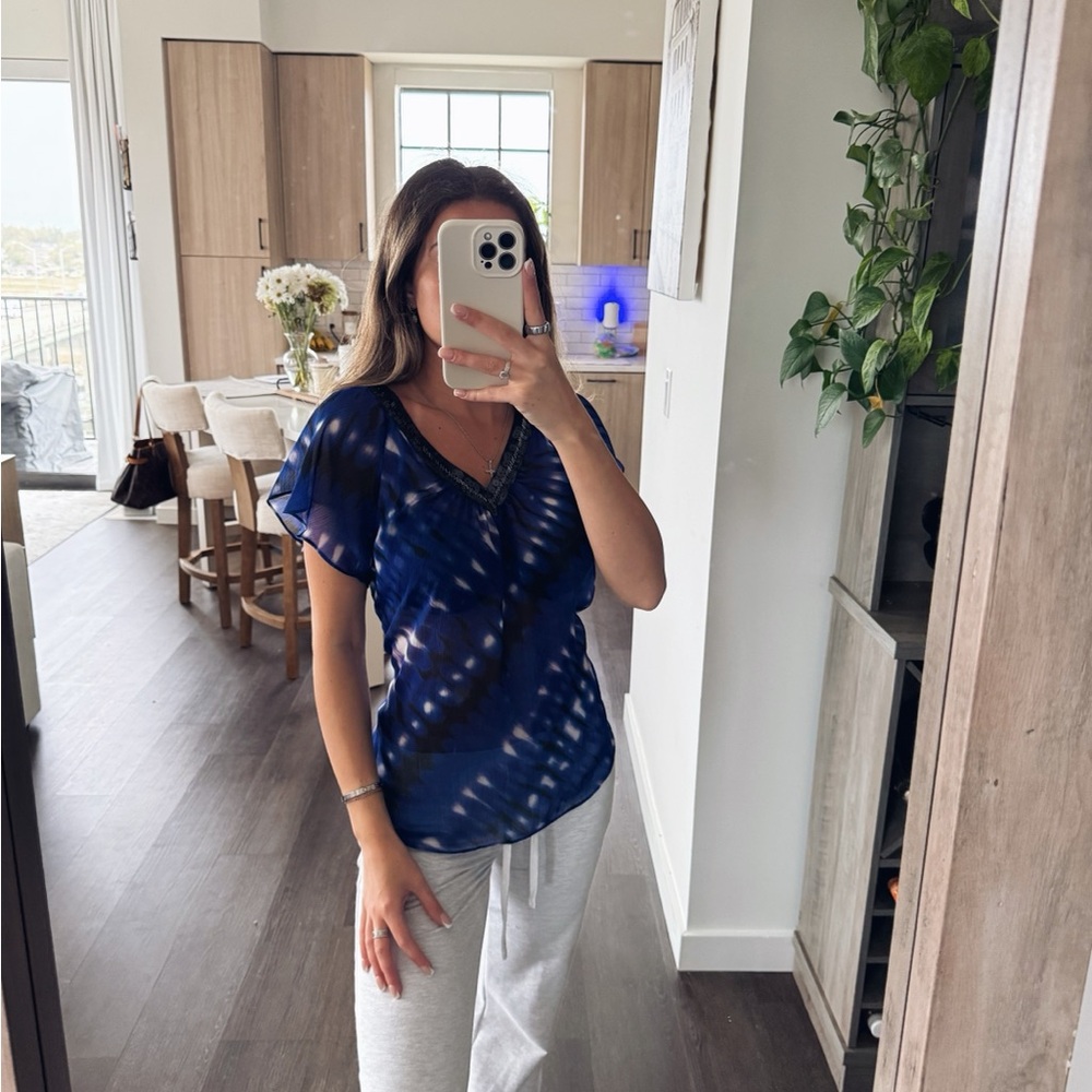 Express Blue Patterned Blouse (Size Small)
